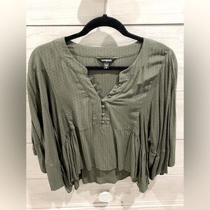 Express green kimono sleeve top great condition like new